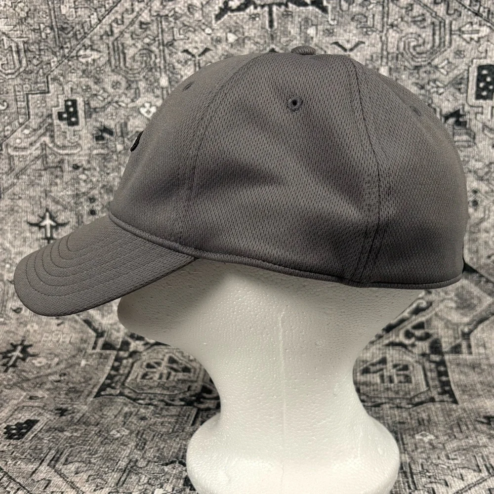 Callaway Dark Gray Golf Hat with Black Accent‎ Size L/XL